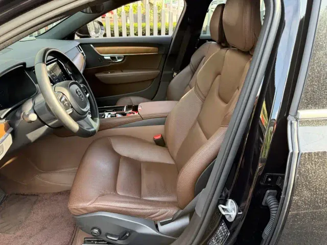 Volvo S90 — Фото автомобиля 8