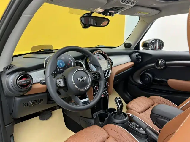 MINI Hatch — Фото автомобиля 18