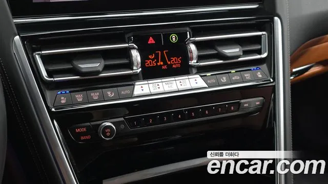 BMW 8 Series G15 — Фото автомобиля 19