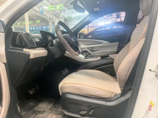 BYD Song Pro — Фото автомобиля 4
