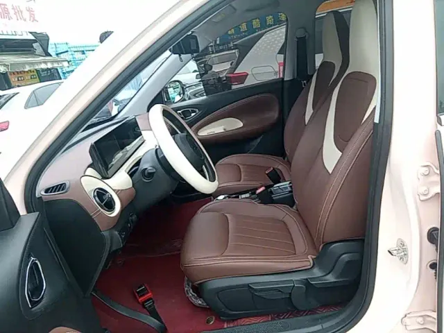 Wuling Bingo — Фото автомобиля 14