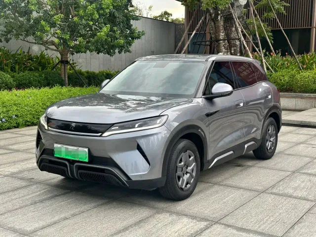 BYD Yuan UP — Фото автомобиля 2