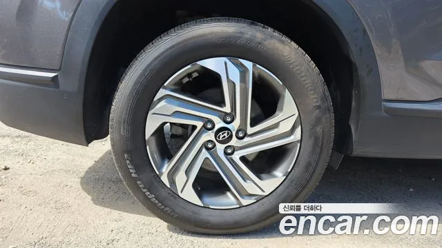 Hyundai Santafe Новый Santa Fe Дизель 2.2 2WD — Фото автомобиля 4