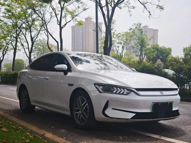 BYD Qin PLUS — Фото автомобиля 3