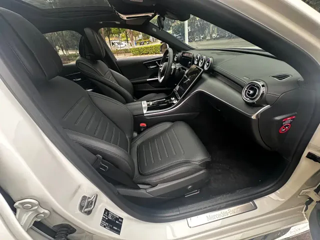 Mercedes-Benz C-Class — Фото автомобиля 8