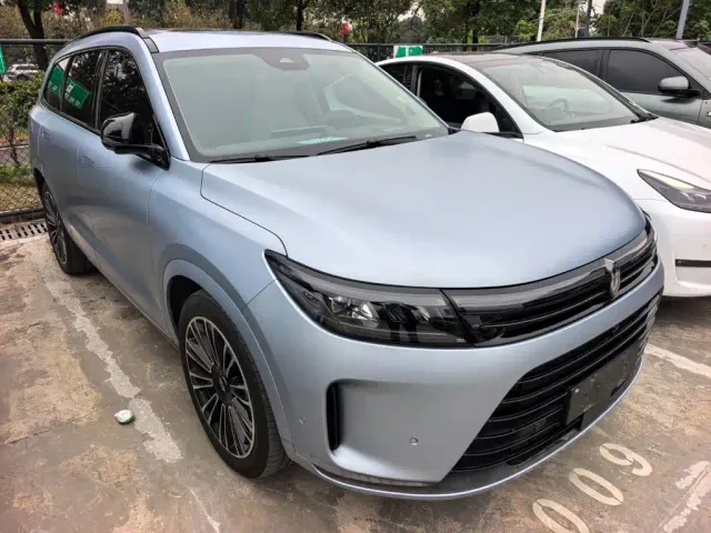 Aito M7 — Фото автомобиля 3
