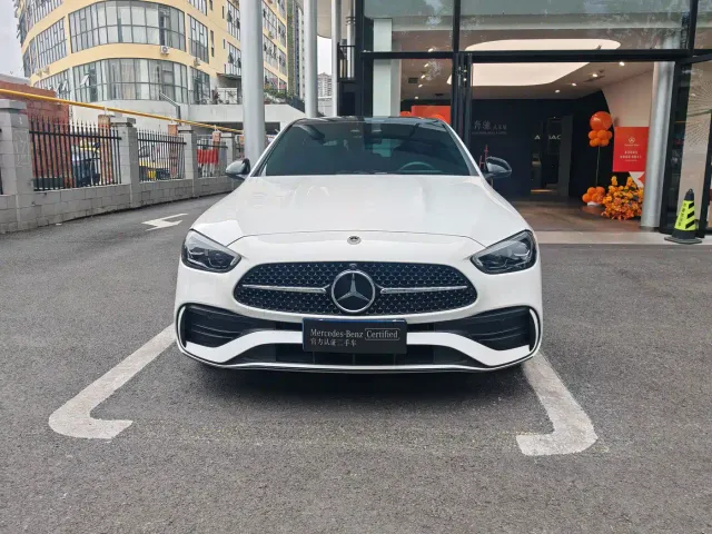 Mercedes-Benz C-Class — Фото автомобиля 2