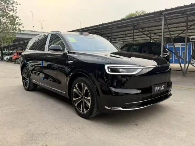 Aito M7 — Фото автомобиля 3