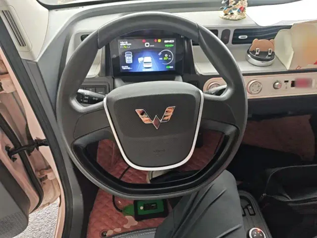 Wuling Hongguang Mini EV — Фото автомобиля 10
