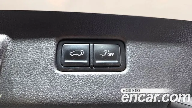 Kia Carnival Generation 4 — Фото автомобиля 22