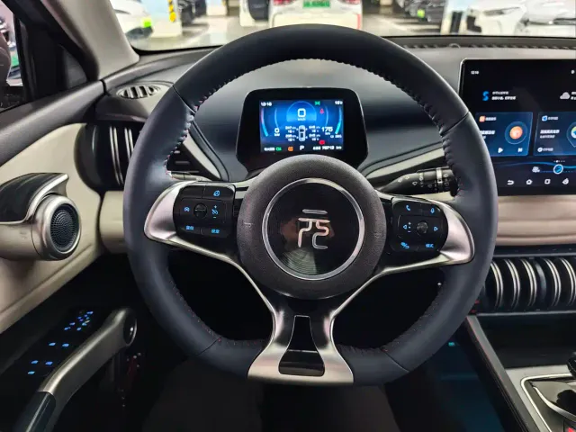BYD Yuan PLUS — Фото автомобиля 14