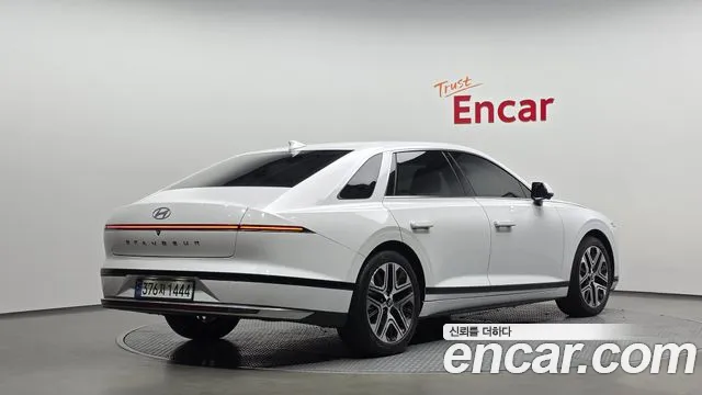 Hyundai Grandeur GN7 — Фото автомобиля 2