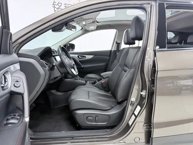 Nissan Qashqai — Фото автомобиля 10