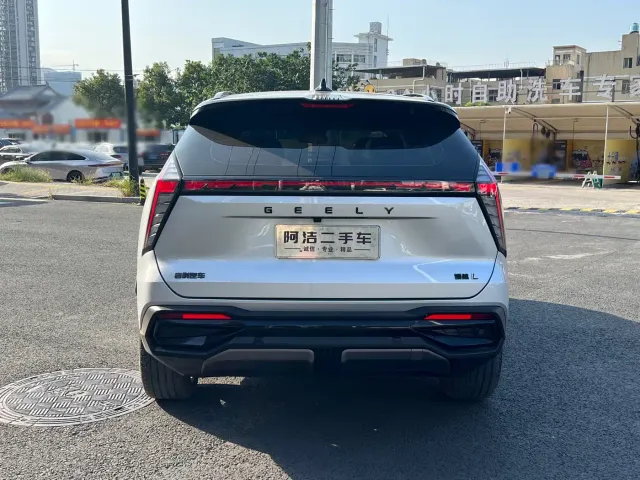 Geely Boyue L — Фото автомобиля 6