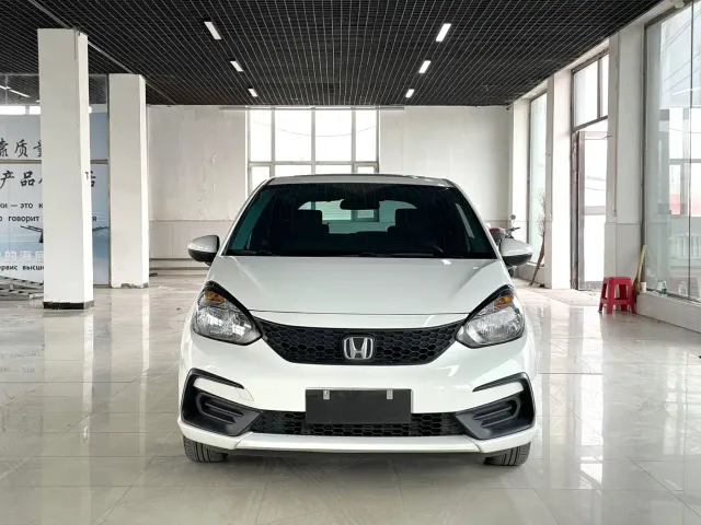 Honda Fit — Фото автомобиля 2