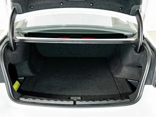 BMW i3 — Фото автомобиля 23