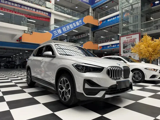 BMW X1 — Фото автомобиля 3