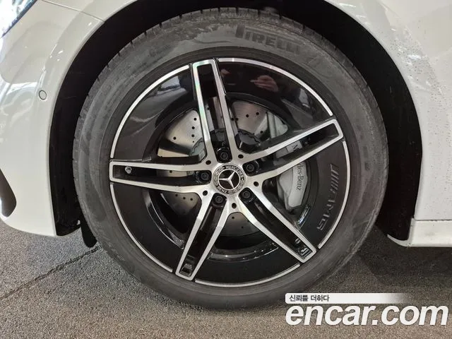 Mercedes-Benz E-Class W214 — Фото автомобиля 5