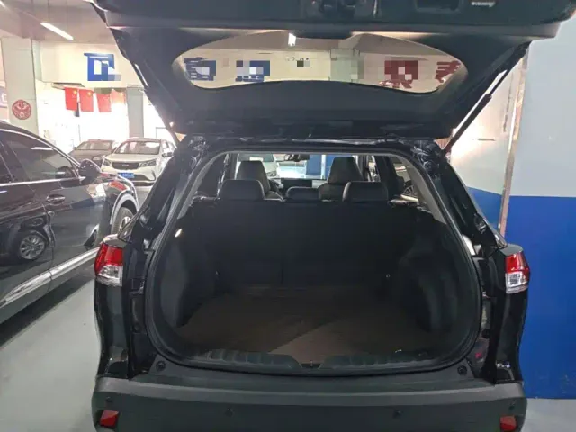 Toyota Corolla Cross — Фото автомобиля 18