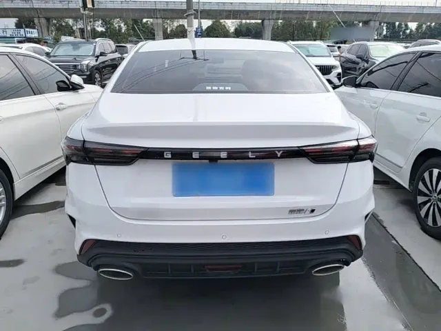 Geely Binrui — Фото автомобиля 5