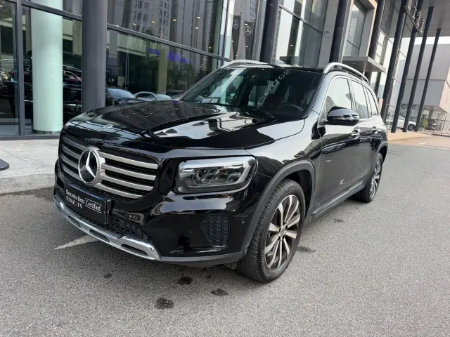 Фотография автомобиля — Mercedes-Benz GLB-Class