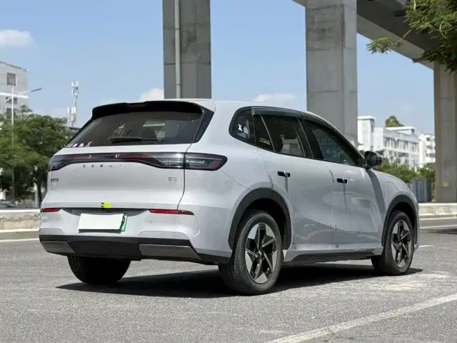 Geely Galaxy E5 — Фото автомобиля 5