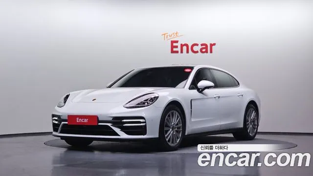 Фотография автомобиля — Porsche Panamera