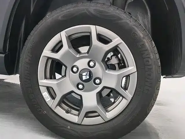 Baojun Yep Plus — Фото автомобиля 11