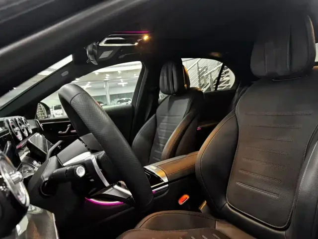 Mercedes-Benz C-Class — Фото автомобиля 12