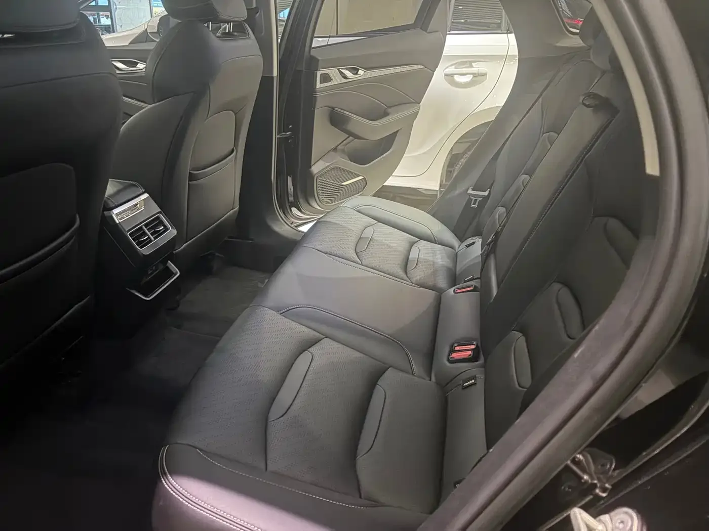 Geely Xing Rui 2021 2.0TD Luxury — Фото автомобиля 9