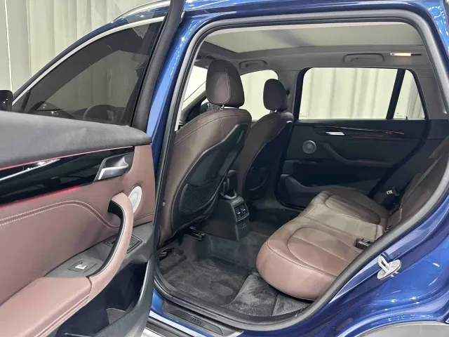 BMW X1 — Фото автомобиля 14