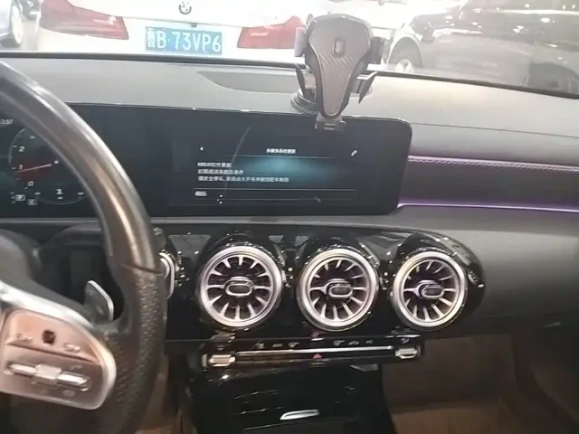 Mercedes-Benz A-Class — Фото автомобиля 12