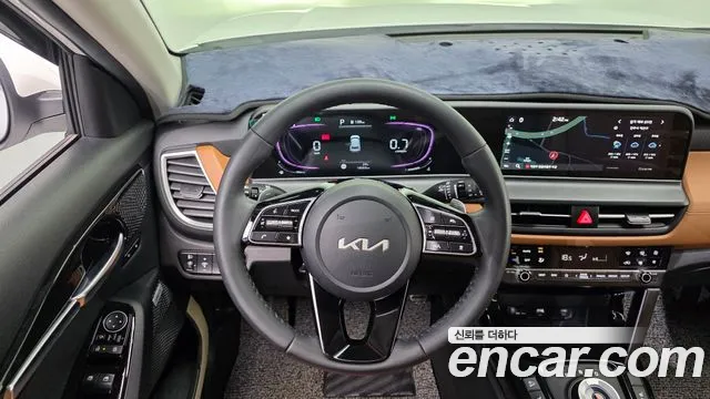 Kia Seltos New — Фото автомобиля 22
