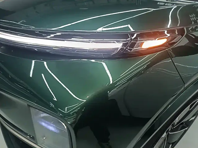 Li Auto L9 — Фото автомобиля 23