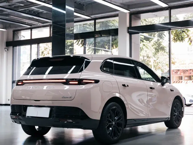 Leapmotor Lafa 5 — Фото автомобиля 3