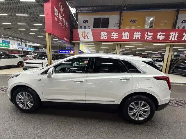 Cadillac XT5 — Фото автомобиля 28