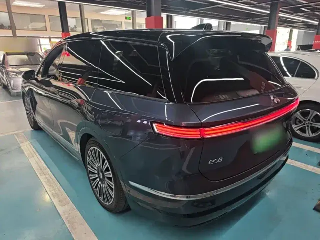Nio ES8 — Фото автомобиля 4