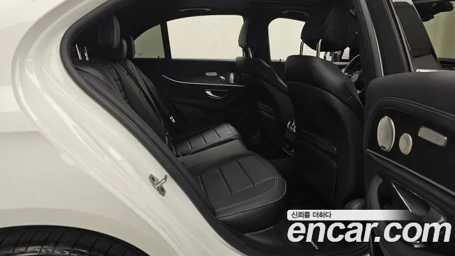Mercedes-Benz E-Class W213 — Фото автомобиля 19