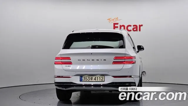 Genesis GV80 2.5T Бензин 2WD — Фото автомобиля 4