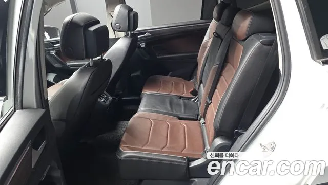 Volkswagen Tiguan — Фото автомобиля 11