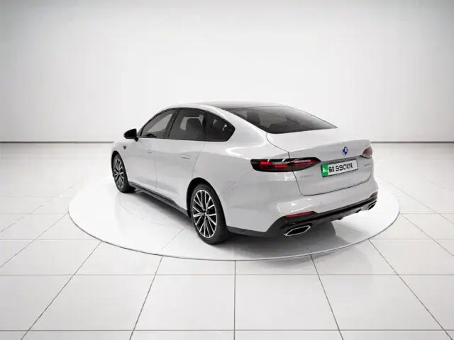 Leapmotor B01 — Фото автомобиля 26