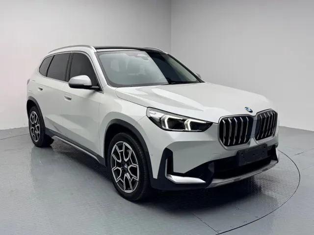 BMW X1 — Фото автомобиля 3