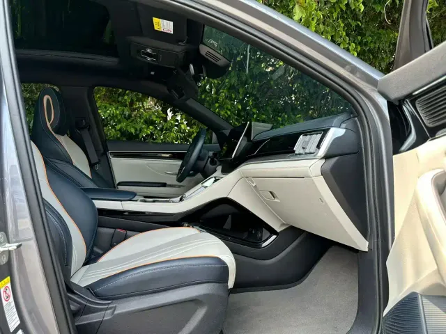 BYD Song PLUS PHEV 2023 Champion Edition DM-i 110KM Flagship — Фото автомобиля 4