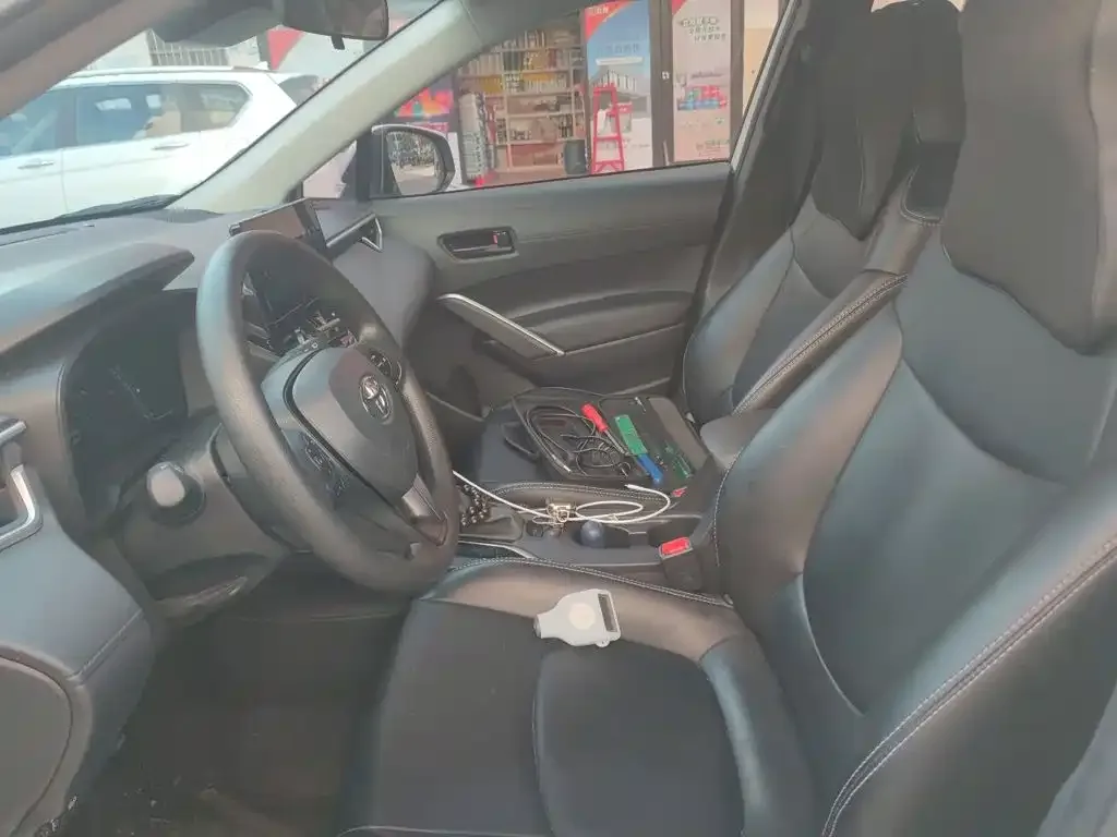 Toyota Corolla Cross 2024 2.0L Smart Hybrid Dual Engine Elite Edition — Фото автомобиля 7