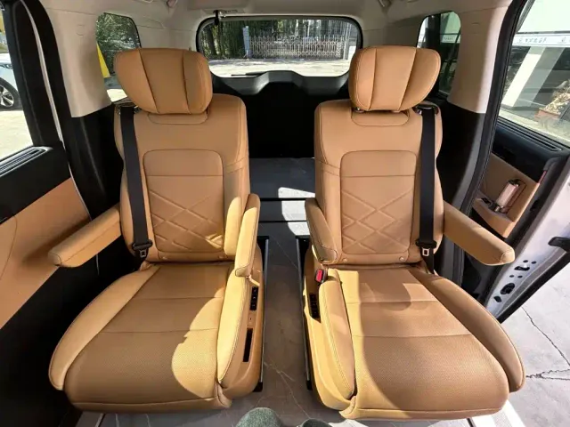 GAC Trumpchi E8 — Фото автомобиля 17