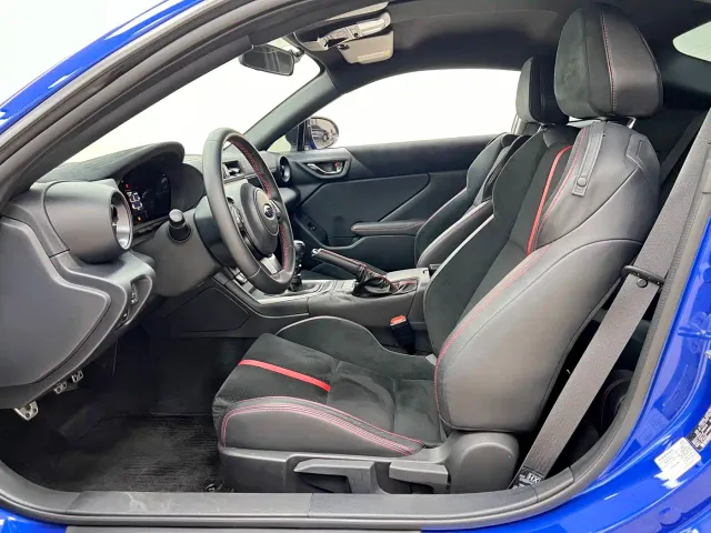Subaru BRZ — Фото автомобиля 12