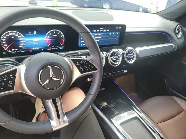 Mercedes-Benz GLB-Class — Фото автомобиля 9