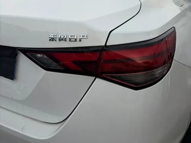 Nissan Sylphy — Фото автомобиля 5