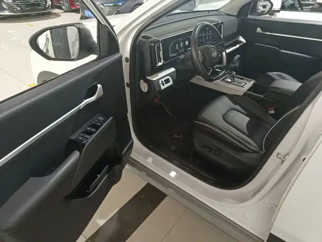 Hyundai ix35 — Фото автомобиля 15