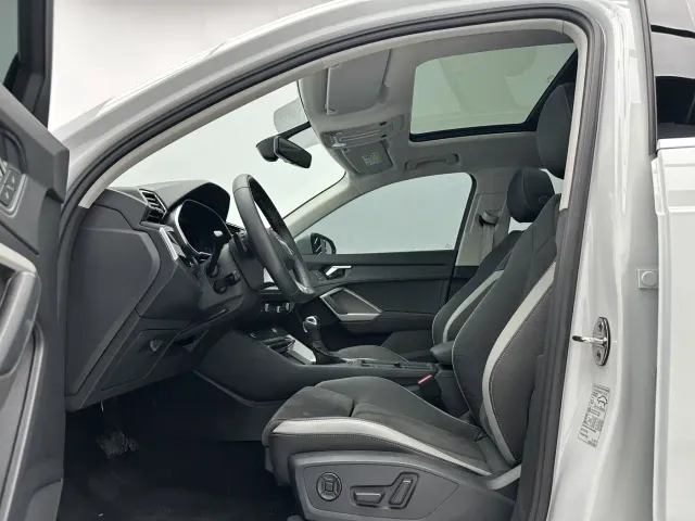 Audi Q3 — Фото автомобиля 5